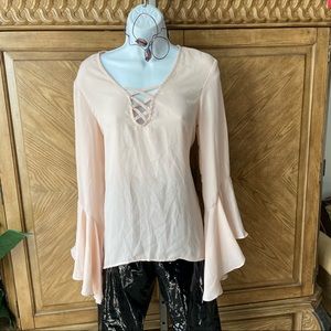 Light pink open front bell sleeve hilo Blouse